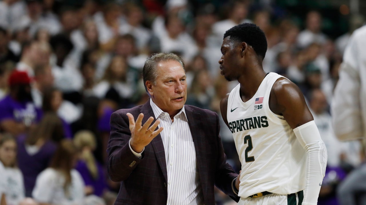 Showdown: Michigan St-Kentucky, Kansas-Duke tip-off season